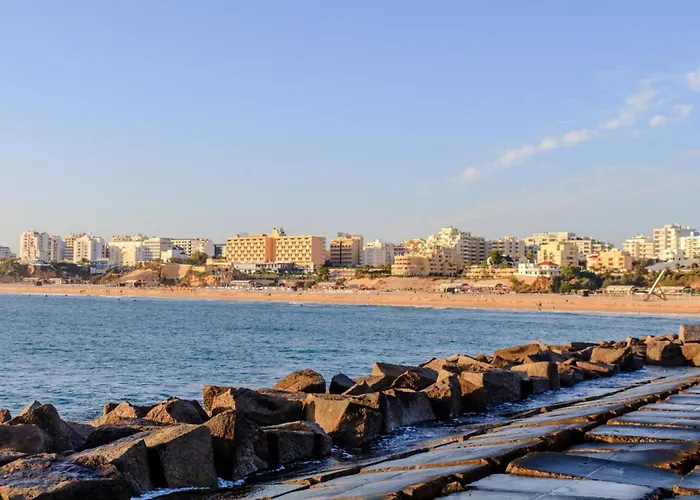 A17 - Heaven Sun Da Rocha 1 Bed Apartment